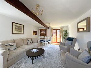 Photo 2- click for photo gallery